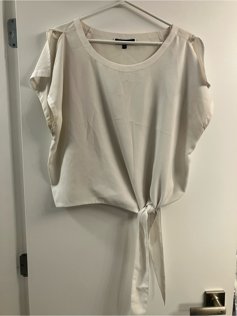 Women's Cream Tie-Front Short Sleeve Blouse